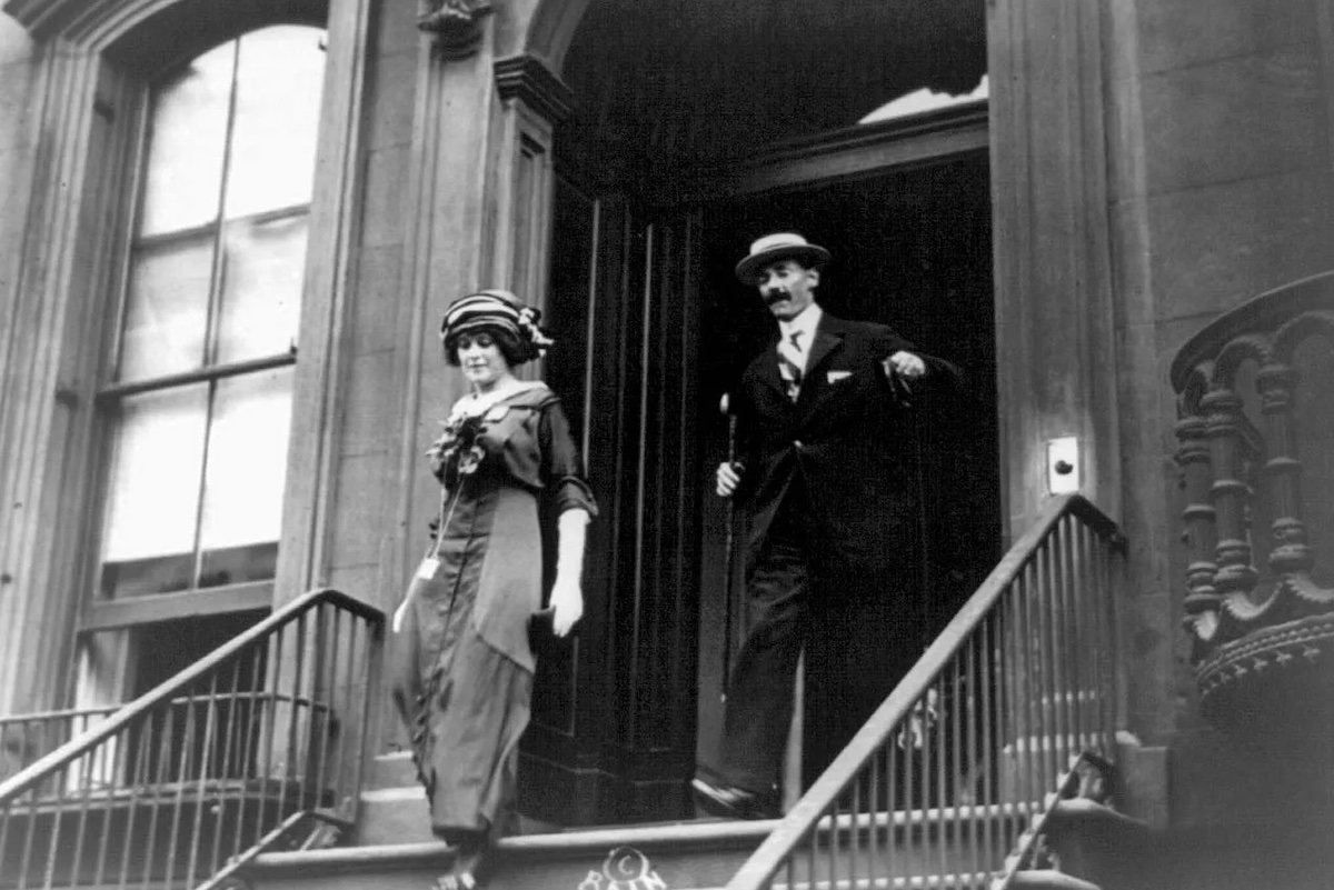 A Tale of Two Astorias: The Waldorf and Astor Families hero image