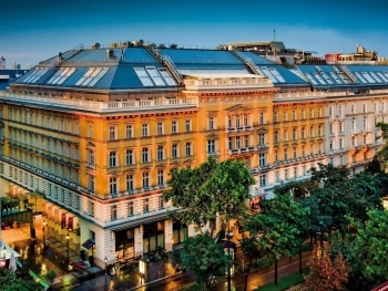 150 Years Grand Hotel Vienna image