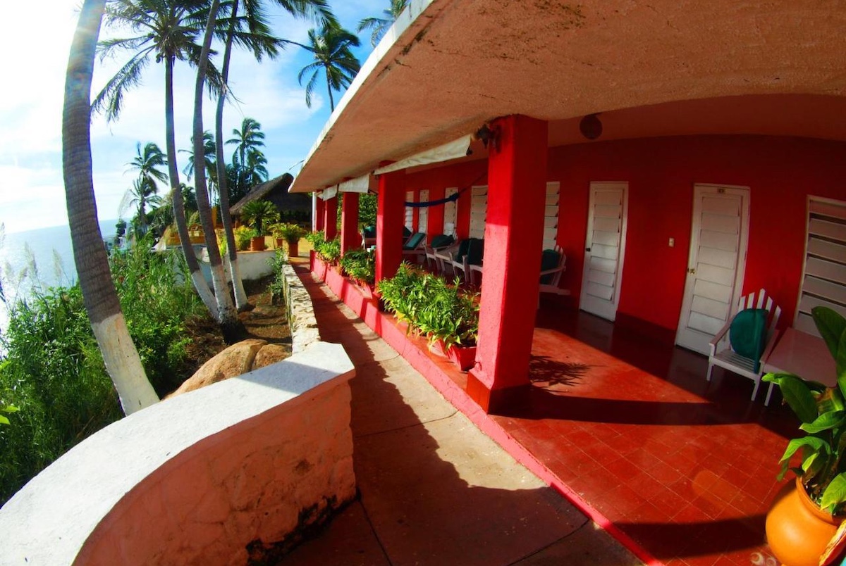 The Iconic Legacy of Hotel Los Flamingos in Acapulco hero image