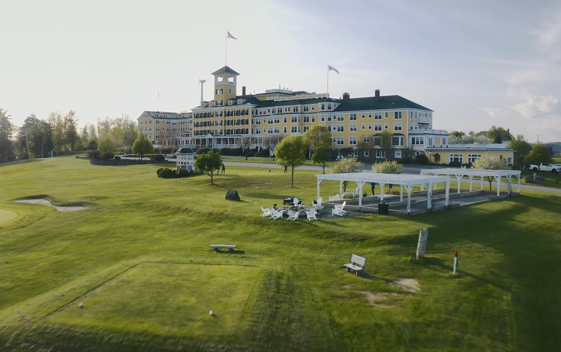 Mountain View Grand Resort & Spa in the White Mountains hero image