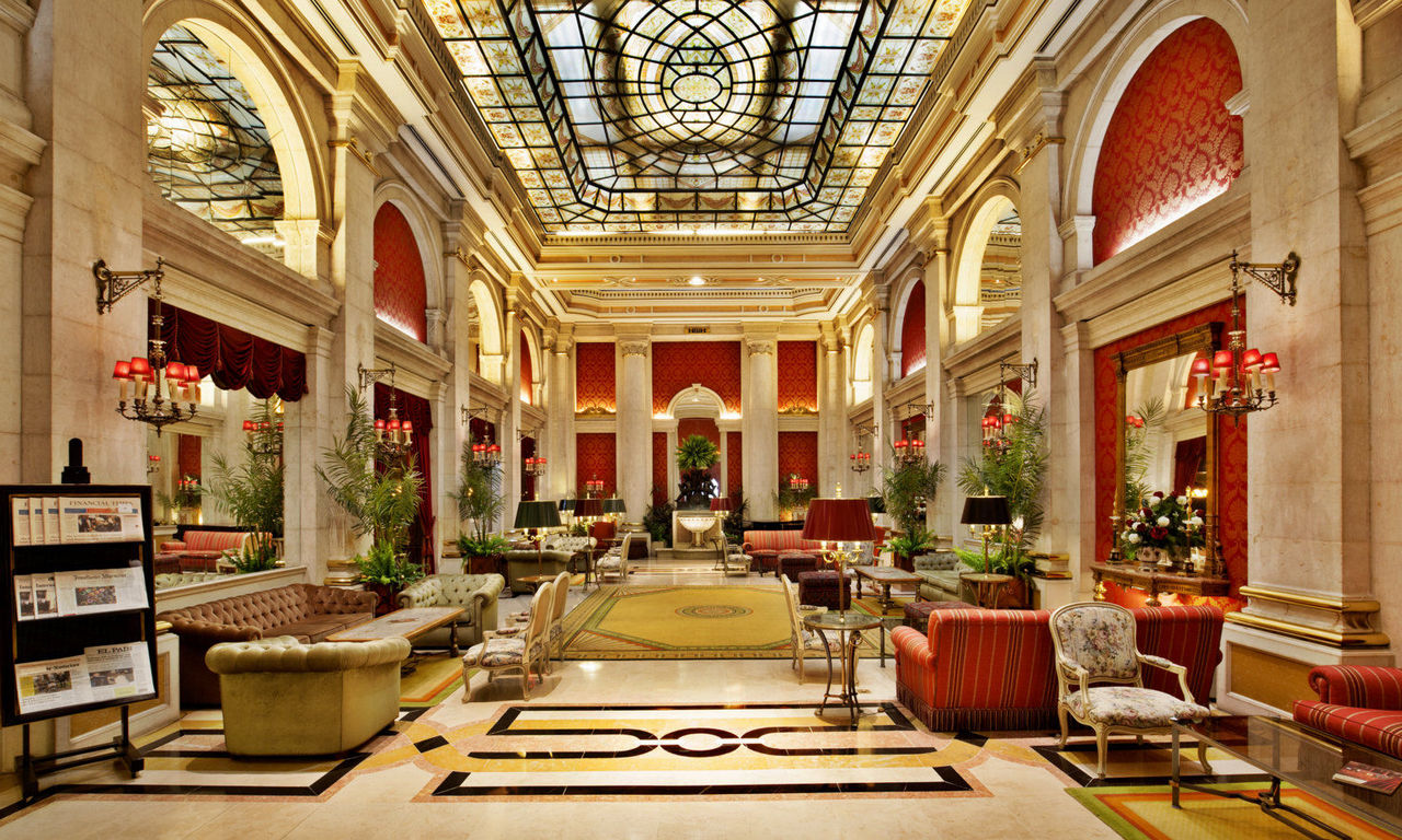Lisbon’s Avenida Palace Hotel hero image